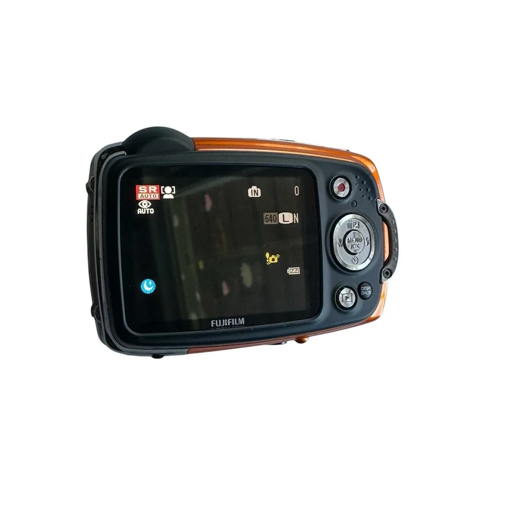 Fuji Film FinePix XP30,Waterproof,14MP,2.7in,5x EXC USED ONCE NEEDS SD CARD